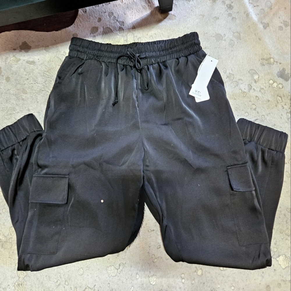 Black Pocketed Cuffed Joggers